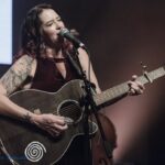 Astra Kelly Releases Heartfelt Single « Soul Fires » – A Melodic Journey of Healing and Hope