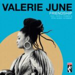 Valerie June Shares The Luminous Pop-Soul Gem « Friendship » (Ft. Carla Thomas And Stax Music Academy)